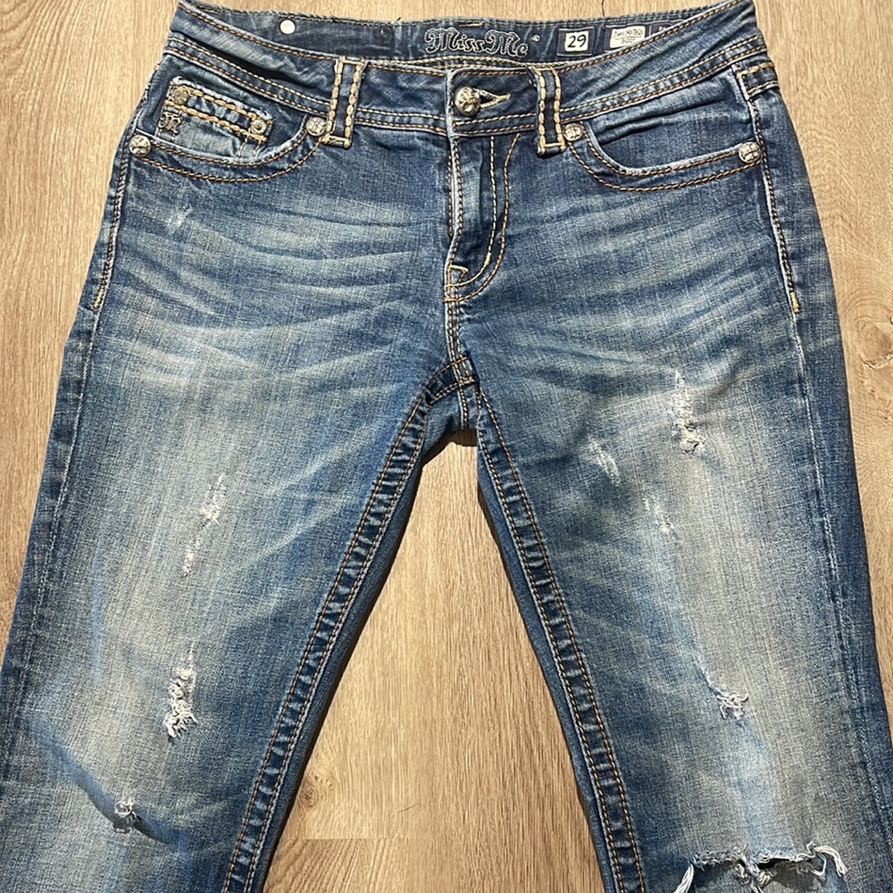 Miss Me Boot Distressed Low Rise | Size 29 - Picture 7 of 16